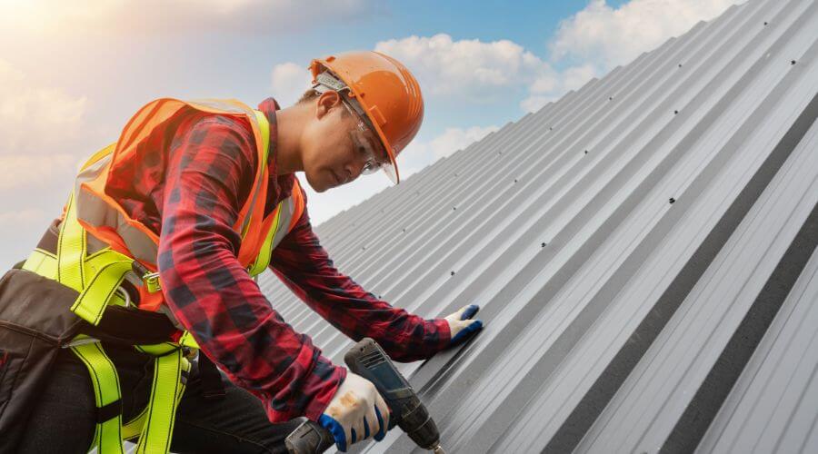 Expert top industrial roofings services in Battle Creek, IA